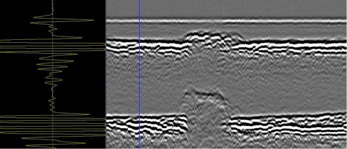 Scan of weld with cursor positioned at area of no corrosion, A-scan showing good lateral wave and backwall signal with no indications in between