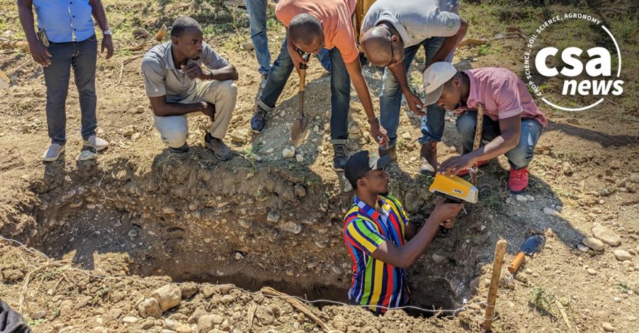 pXRF 분석기를 사용한 아이티의 토양 검사